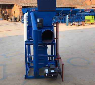 小型花生剝殼機(jī).JPG